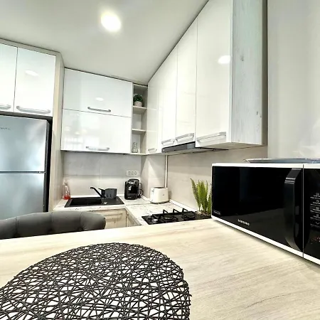 Almiro 10 Apartament *