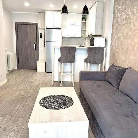 Apartament Almiro 10